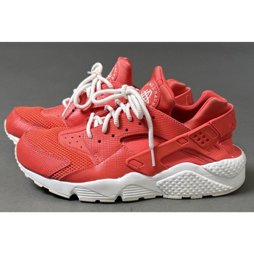 Nike Air Huarache Run SE ‘ Rush Coral ‘ - Size 10W - 859429-800